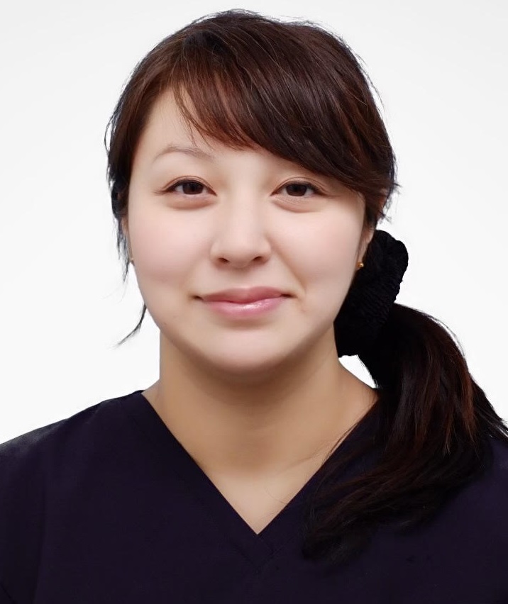 かどのペットクリニック院長葛野 莉奈（かどの りな）様